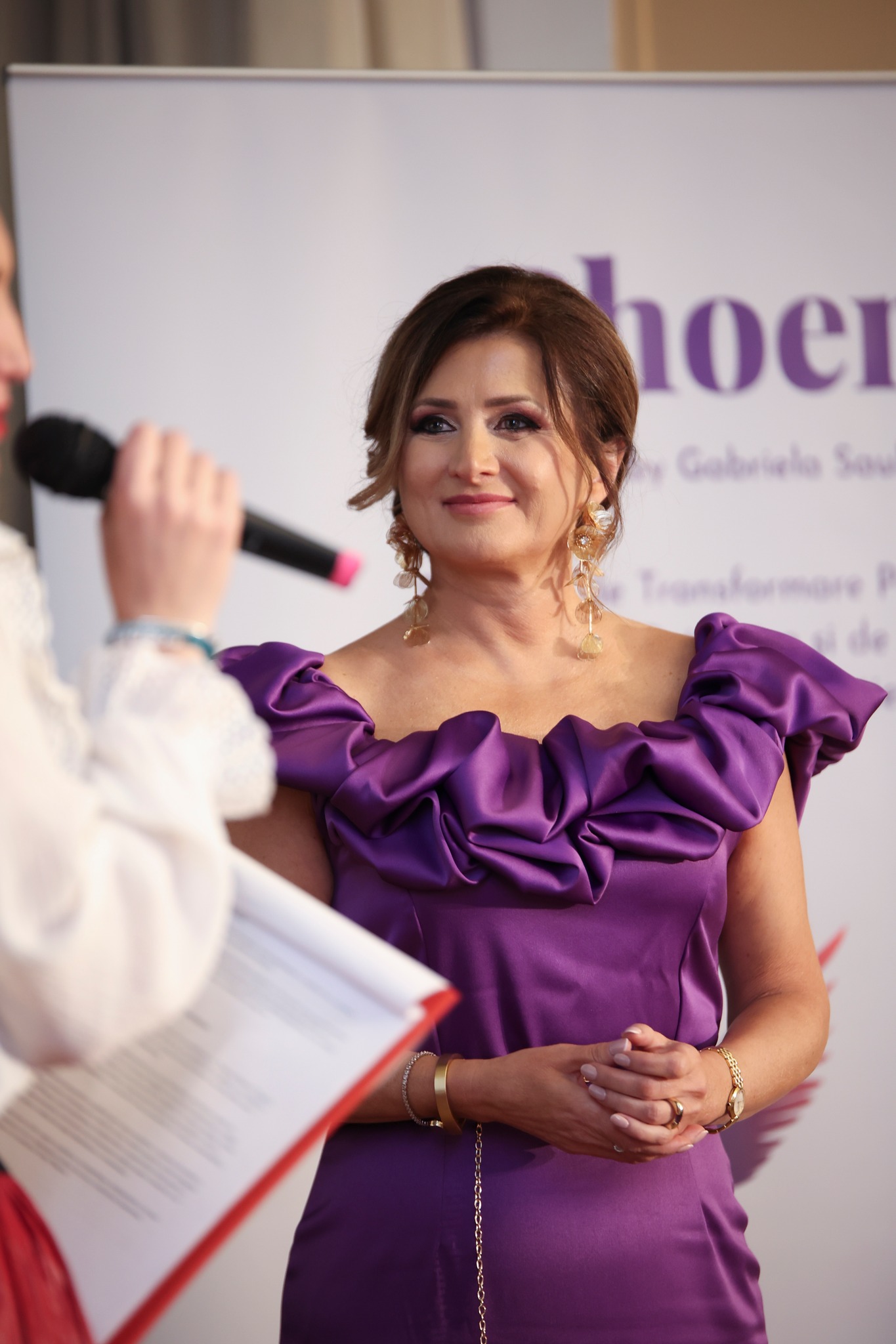 Dr. Gabriela Saulea în cadrul unui eveniment Phoenix